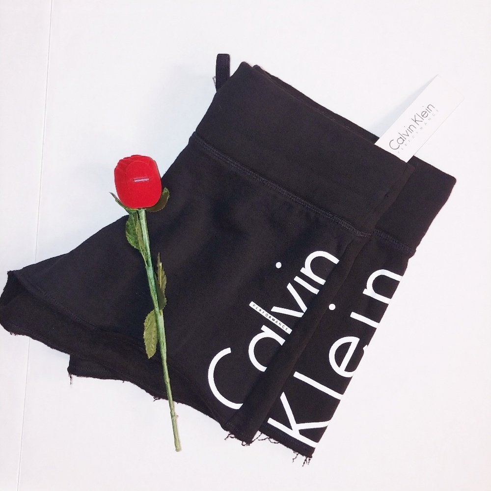 Calvin Klein lounge shorts - Picture 2 of 2